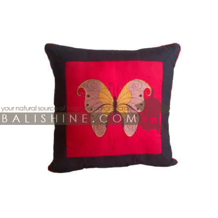 Balishine: Your natural source of indonesian handicraft presents in its Textile & Rugs collection the Pillow Cases:537MKN6947:This pillow case is produced in Bali it's a natural handmade textile with closing zip.  50% coton and 50% polyester. Same as picture