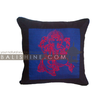 Balishine: Your natural source of indonesian handicraft presents in its Textile & Rugs collection the Pillow Cases:537MKN6963:This pillow case is produced in Bali it's a natural handmade textile with closing zip.  50% coton and 50% polyester. Same as picture