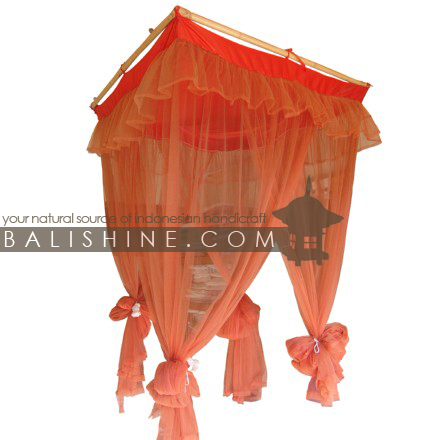 Balishine: Your natural source of indonesian handicraft presents in its Textile & Rugs collection the Mosquito Net:545VIN5326:This square mosquito net is produced in Bali. Including bamboo hanging. For bed 1 or 2 places.  100% polyester. Yellow, Orange, Pink, Purple, Fuchsia, Green, Blue, Turquoise, Red, Black, White, Cream or Chocolate Color.