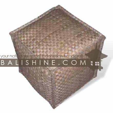 Balishine: Your natural source of indonesian handicraft presents in its Textile & Rugs collection the Pouf Stool:541JAS3058:This square pouf stool is produced in Bali made from the matting of natural water hyacinth with capok inside.  Natural color