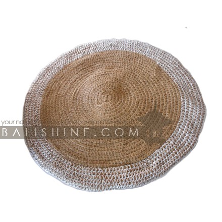 Balishine: Your natural source of indonesian handicraft presents in its Textile & Rugs collection the Mendong Grass Carpet:549DEK8752:This carpet is made in Bali from mendong grass.  