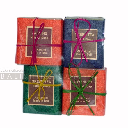 Balishine: Your natural source of indonesian handicraft presents in its Various collection the 4 Pcs Soap:44ARJ552396:This set of 4 natural soap is produced in Bali made from tropical pulp flower. Original packing inside an plastic bag.  Also available in aromas : Papaya, Chempaka,  Frangipani, Jasmine, Lavender, Sandalwood, Ylang-Ylang, Vanilla, Lotus.