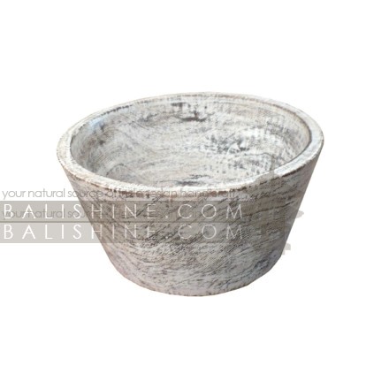 Balishine: Your natural source of indonesian handicraft presents in its Various collection the Bowl:44BAM325732:This bowl for pedicure or manicure is a handicraft of Indonesia from suar wood.  The colors available are natural, chocolate, white, green, red or black.