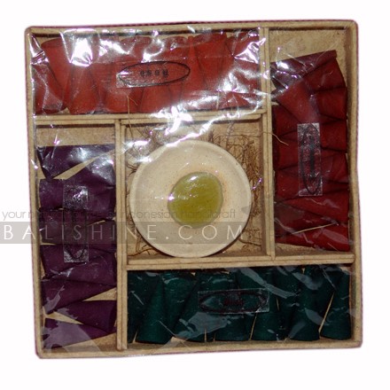 Balishine: Your natural source of indonesian handicraft presents in its Various collection the Ceramic Incense Burner with 4 Packs Of 10 Big Cones:44ARJ542388:This set of clay incense burner with 10 big cones each parfum is produced in Bali made from tropical pulp flower.  Also available in aromas : Amber, Apple, Bergamot, Cacao, Canabis, Chempaka, Cinnamon, Citronnella, Clove, Coconut, Coffe, Darshan, Euqaliptus, Frangipani, Gardenia, Grass, Jasmine, Krishna Musk, Lavender, Lemon, Lotus, Macana, Mango, Musk, Nagchampa, Narcis, Night Queen,  Opium, Orange, Orchid, Passion Fruit, Patchouly, Peppermint, Rose, Rosemary, Sakura, Sandalwood, Spice, Strawberry, Sweet balinese, Variety, Vetiver, Ylang-Ylang, Vanilla, Lotus.