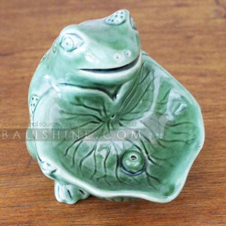 Balishine: Your natural source of indonesian handicraft presents in its Various collection the Incense Stick Holder:44AGG596116:This incense sticks holder is produced in Bali made from ceramic.  Same as picture