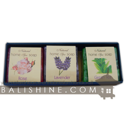 Balishine: Your natural source of indonesian handicraft presents in its Various collection the Soap Pack:44ARJ557519:This box contain 2 natural soap of 50 gr. Made in Bali from tropical pulp flower. Soap with coconut texture inside.  Available in aromas : Papaya, Chempaka,  Frangipani, Jasmine, Lavender, Sandalwood, Ylang-Ylang, Vanilla, Lotus.