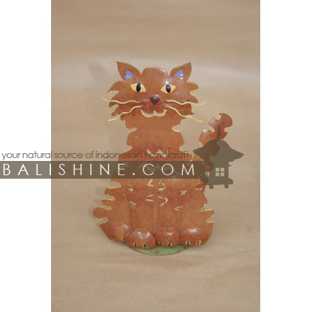 Balishine: Your natural source of indonesian handicraft presents in its Various collection the Candle Holder Cat:413MAH6079:This christmas candle holder decoration is produced in Bali and made from stainless.  Same as picture