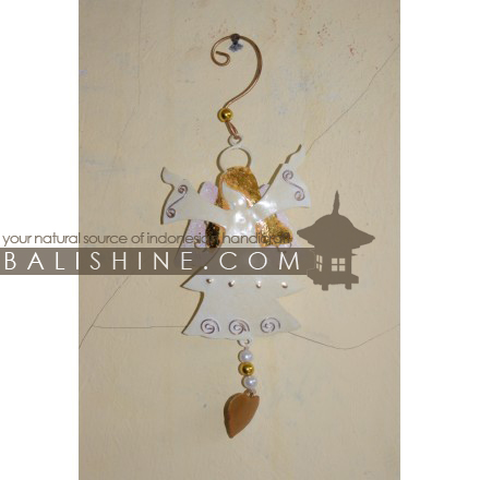 Balishine: Your natural source of indonesian handicraft presents in its Various collection the Hanging Angel:413MAH6064:This christmas hanging decoration is produced in Bali and made from stainless  Same as picture