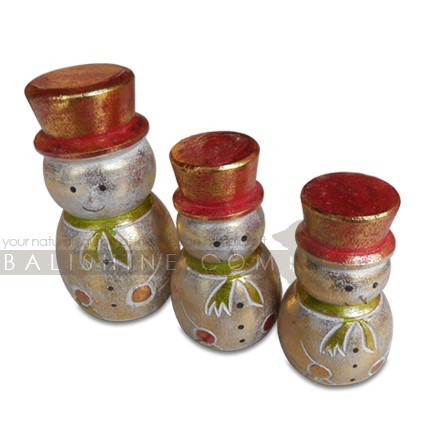 Balishine: Your natural source of indonesian handicraft presents in its Various collection the Snowman:413RAT7928:This set of 3 snowman is produced in Bali and made from natural albasia wood.   