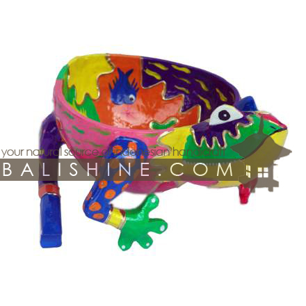Balishine: Your natural source of indonesian handicraft presents in its Various collection the Funny Bowl:415KAG71088:This frog bowl is a handicraft of Bali made from albesia and coconut wood.  Mix color