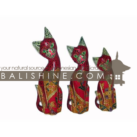 Balishine: Your natural source of indonesian handicraft presents in its Various collection the Funny Handicraft:415TOS7672:This set of 3 cats is produced in Bali made from albesia wood.  Full color