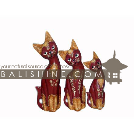 Balishine: Your natural source of indonesian handicraft presents in its Various collection the Funny Handicraft:415TOS7677:This set of 3 cats is produced in Bali made from albesia wood.  Full color