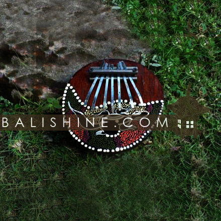 Balishine: Your natural source of indonesian handicraft presents in its Various collection the Carimba:412CIK603534:This carimba is a little instrument music is a handicraft of Bali made from plywood and the skin of coconut fruit with stainless.  Mix color