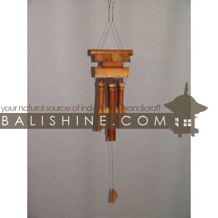 Balishine: Your natural source of indonesian handicraft presents in its Various collection the Windchimes:412ALA604995:This windchimes is a handicraft of Bali made from bambou.  Same as picture
