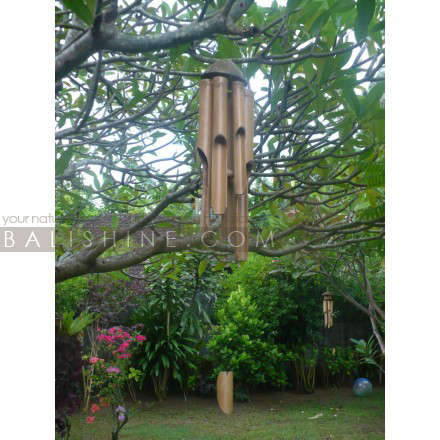 Balishine: Your natural source of indonesian handicraft presents in its Various collection the Windchimes:412ALA605478:This windchimes is a handicraft of Bali made from bambou and coconut  Same as picture