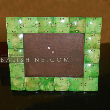 Balishine: Your natural source of indonesian handicraft presents in its Various collection the Photo Frame :45HIN196830:This photo frame is made from MDF wood with coconut shell finishing.  photo 2R