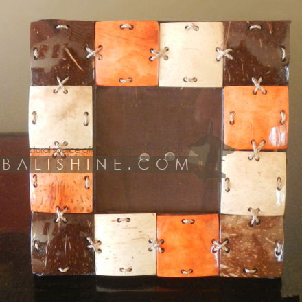 Balishine: Your natural source of indonesian handicraft presents in its Various collection the Photo Frame :45HIN196840:This photo frame is made from MDF wood with coconut shell finishing.  photo 2R
