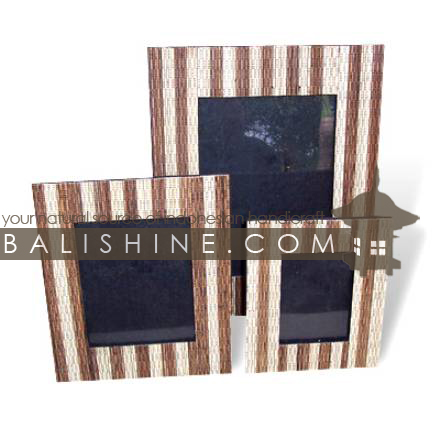 Balishine: Your natural source of indonesian handicraft presents in its Various collection the Photo Frame Set Of 3:45JAS193004:This set of 3 photos frame  is produced in Bali made from coconut wood. It's zebra motifs.  Chocolate color
