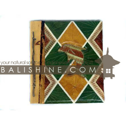 Balishine: Your natural source of indonesian handicraft presents in its Various collection the Photos Album:45BIP18903:This photo album  is produced in Bali made from 7 different  exotic leaf for the cover and 10 pages with recycle paper inside.  Inside maximum 40 photos 15X10 cm.