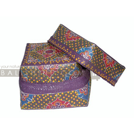 Balishine: Your natural source of indonesian handicraft presents in its Various collection the Set of 3 Offering Basket:421SRG5566:This set of 3 pcs offering basket is a handicraft of Bali made from bamboo.  Same as picture